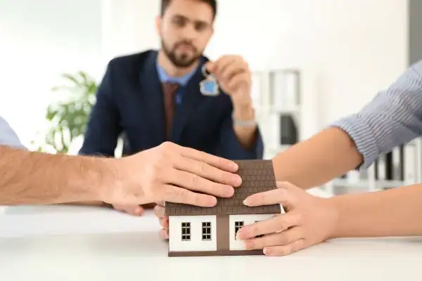 Couple arguing over property in divorce mediation Barrow-in-Furness
